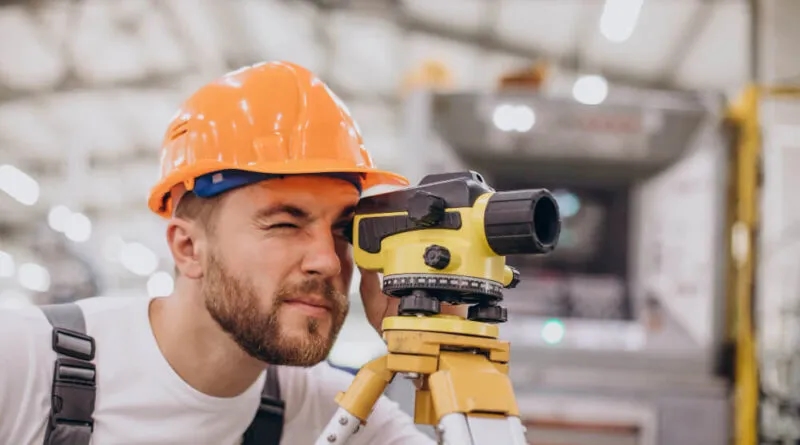 Geodeta kto to? Poznaj jego rolę, obowiązki i wymagania zawodowe